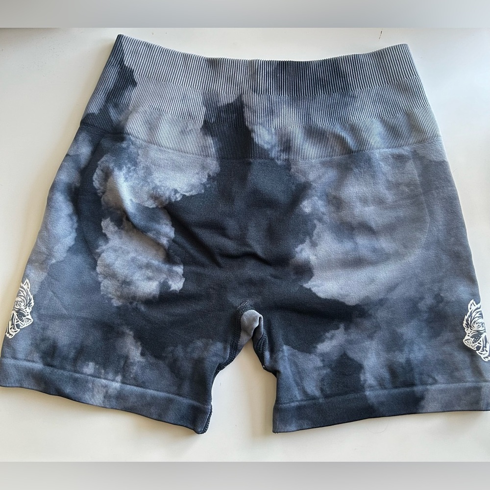 Wolves Seamless Everson “Training” Shorts in Darc Blue Big Ghost Cloud - S